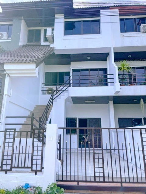 รูป รร.นานาชาติบางกอกพัฒนา 200 ม.4 นอน ลาซาล33-39 BTS บางนา 2.2กม.ให้เช่าทาวน์โฮม 3 ชั้น 25ตร.วา.295 ตร.ม.ทำเลดี ย่านสุขุมวิท3 น้ำ - รูปที่ 8/8