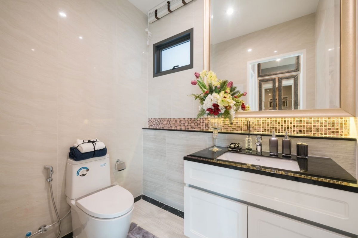 picture The Grand Lux Bangna–Suanluang | Private Pool | Pet Friendly - 17/19