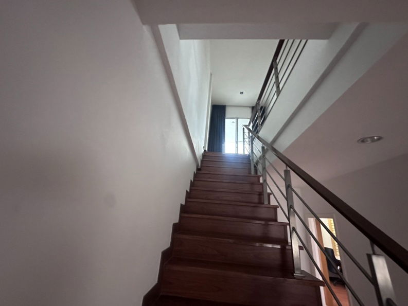 picture Urgent Sale! Townhome at Private Ville Huamark – Hot Price!  - 2/9
