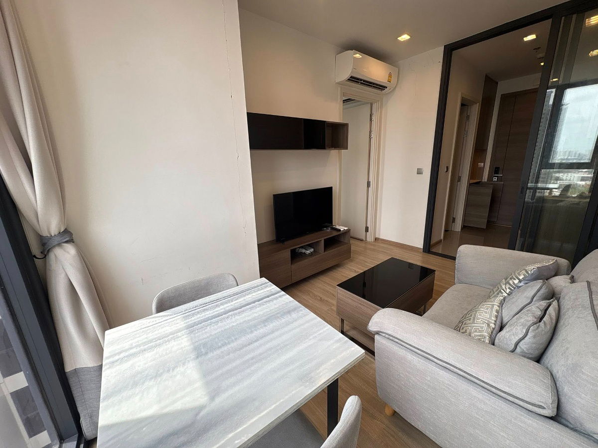picture For rent📍The Line Phahon-Pradipat; ready to move in - 2/6