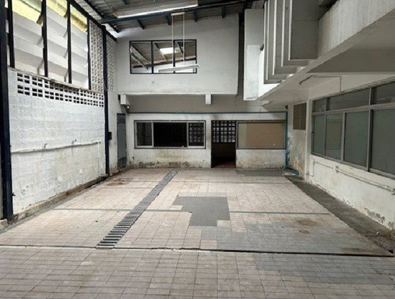 รูป ให้เช่าโกดัง โรงงาน พร้อมสำนักงาน พร้อมบ้านพัก / ซอยพัฒนาการ 76 พื้นที่ดิน 200 ตารางวา พื้นที่ใช้สอย 1000 ตารางเมตร / รถใหญ่เข้าออกได้  - รูปที่ 4/14