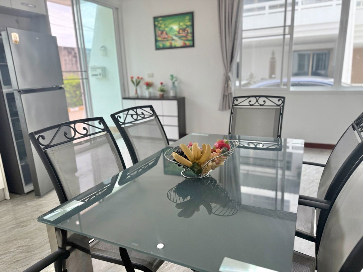 picture For rent Beach front Town house  - 31/33
