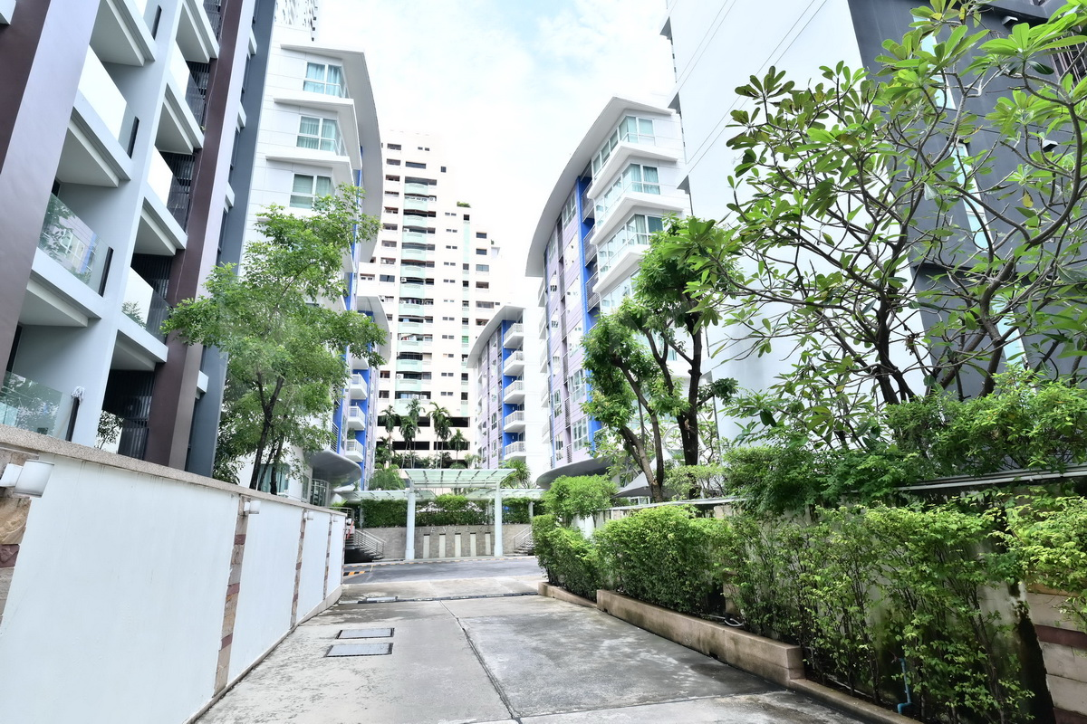 picture Avenue 61  The Privilege of Luxury in an Economic Hub Location - 3/9