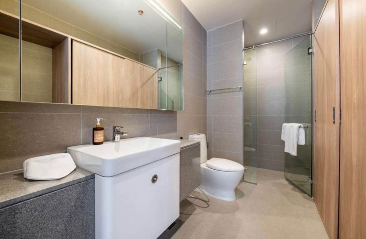 picture ♢ Rare Unit ♢ Tower C, 15+ Floor | 1 Bedroom, 42.58 sq.m. | Condo skywalk connect to BTS ploenchit and Central Embassy. - 6/8