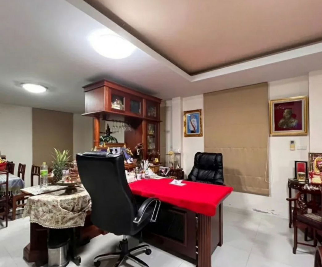 รูป ขาย บ้านเดี่ยว วิศวะเพลส์ 200 ตรม 90 ตรว จอดรถได้ 4 คัน - รูปที่ 2/11