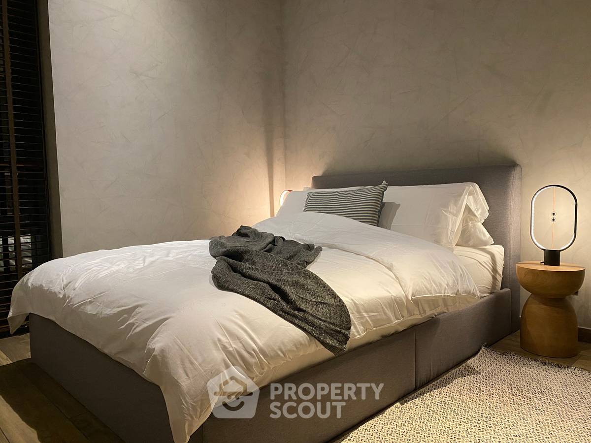 picture 2-BR Condo at The Lofts Asoke near MRT Phetchaburi (ID 567164) - 11/18