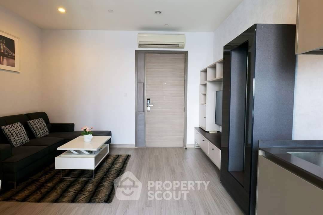 รูป คอนโด 1-ห้องนอน ที่ เดอะ รูม สุขุมวิท 69 ใกล้ BTS พระโขนง (ID 1401660) - รูปที่ 2/19