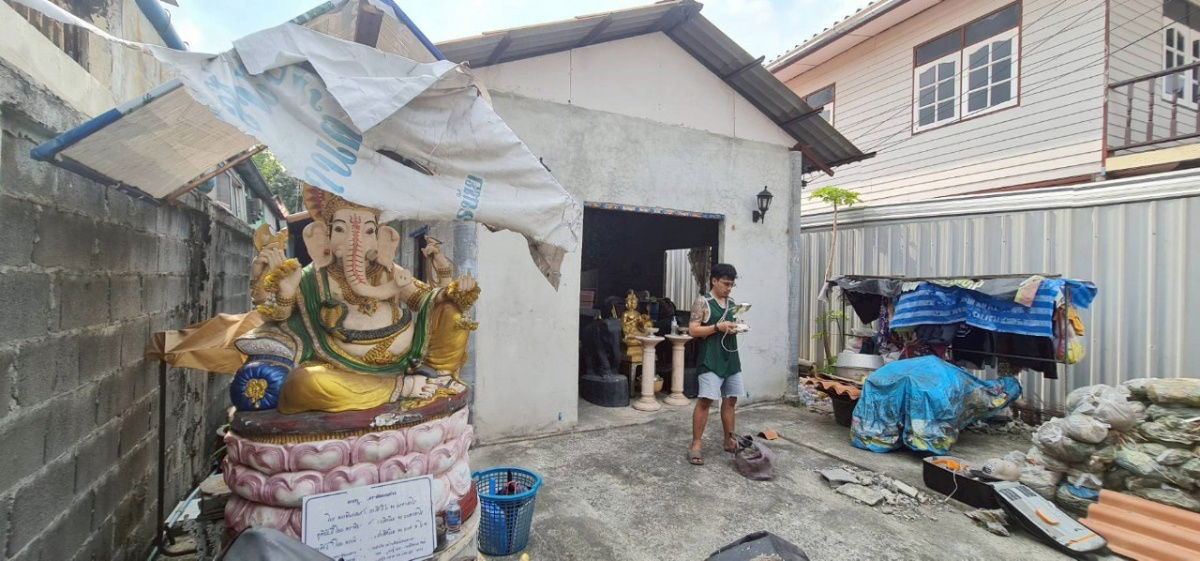 รูป ขายที่ดินพร้อมสิ่งปลูกสร้าง 32 ตร.วา ซอยรามอินทรา 86 แยก 3 กรุงเทพ - รูปที่ 2/8