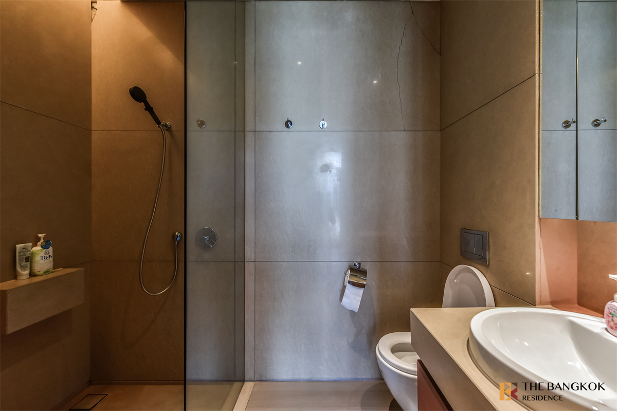 picture The Sukhothai Residences  Ultimate Luxury Lifestyle with Convenience - 8/10