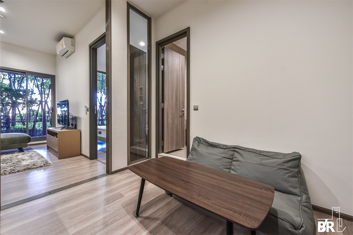picture RHYTHM Charoenkrung Pavillion Ultimate Luxury Condo in Business District - 1/10