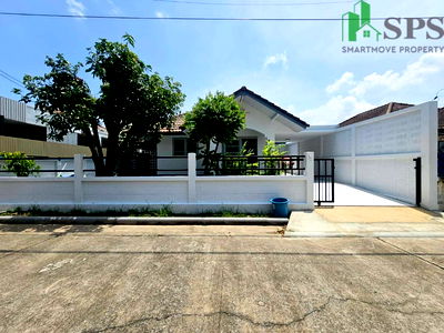 Houses for rent เทสโก้โลตัส ศรีนครินทร์ : Single-Storey House for Rent Newly Renovated Sasikarn Village, Thepharak Near MRT Sri Thepha Station (SPSP616)