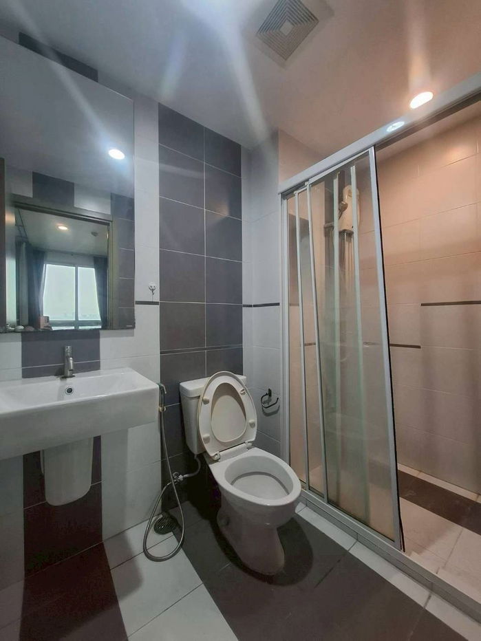 รูป The base sukhumvit 77 corner unit for rent - รูปที่ 4/6