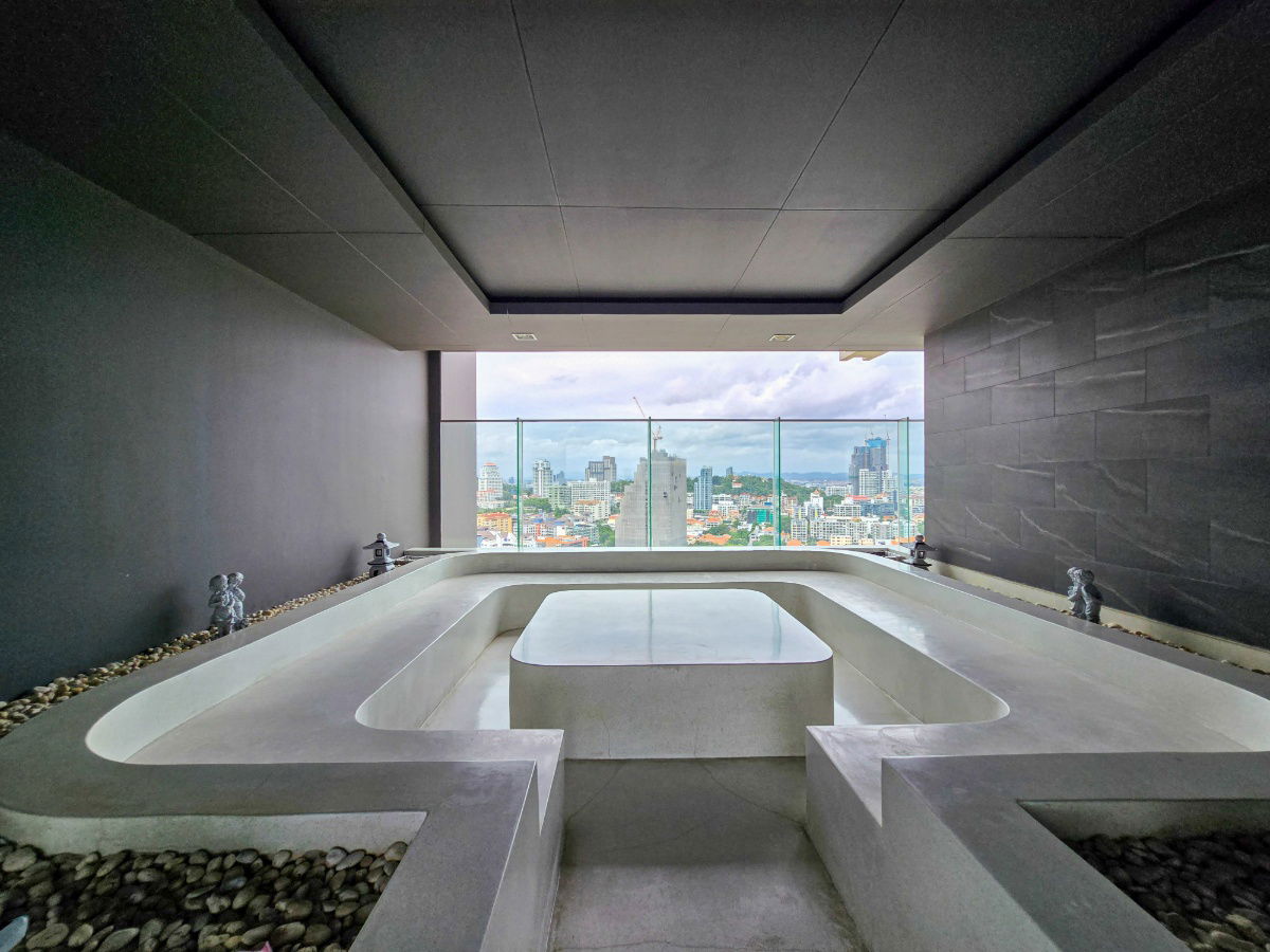 รูป คอนโดมือสอง วิวทะเล(luxury) บนเขาพระตำหนัก ราคาเริ่มต้น(4,500,000) - รูปที่ 22/30