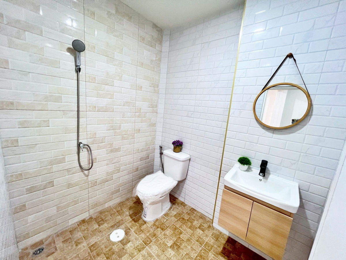 รูป หมู่บ้านณัฐกานต์ 3-5 ซ.พหลโยธิน 52 รีโนเวทแล้วพร้อมอยู่ ทำเลดี อยู่ใกล้ ม.นอร์ทกรุงเทพ ตลาดยิ่งเจริญและ BTS สะพานใหม่ - รูปที่ 9/14