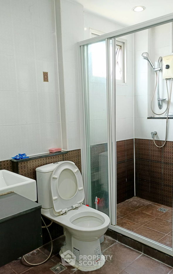 picture 2-BR Condo at Assakarn Place Srinakarin near ARL Hua Mak (ID 2206601) - 8/31