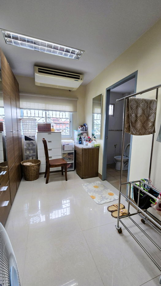 picture 4-Storey Commercial Building with Rooftop for Sale – 22.7 Sq. Wah Located directly on Charoen Chomprida Road (Rural Highway 3023), Maeklong,  - 9/19