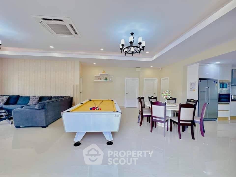 รูป บ้าน 4-ห้องนอน ที่ บ้านดุสิต พัทยา ฮิลล์ ใกล้ เมืองพัทยา (ID 1823874) - รูปที่ 10/27