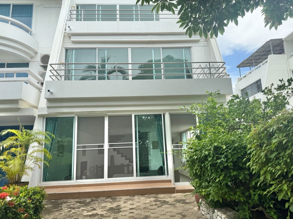 picture For rent Beach front Town house  - 3/33