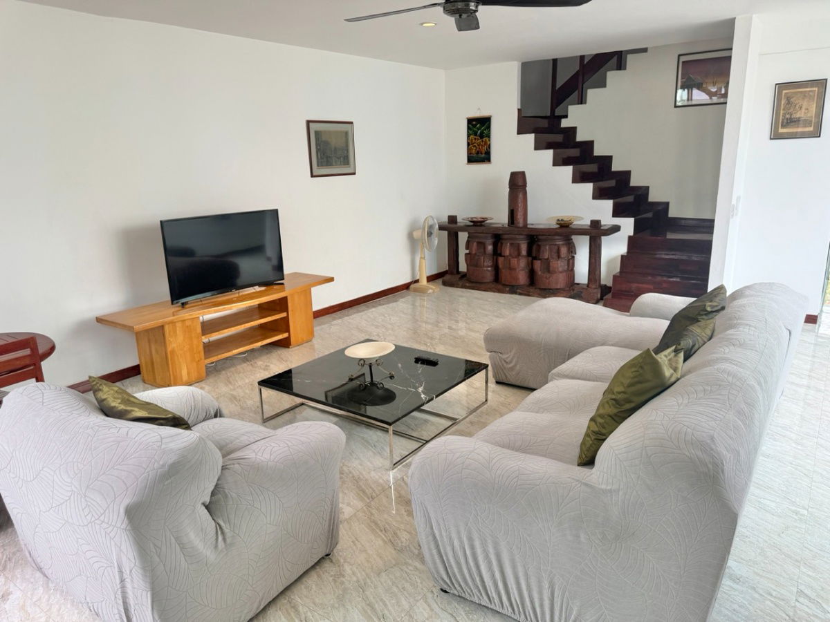 picture For rent Beach front Town house  - 4/33