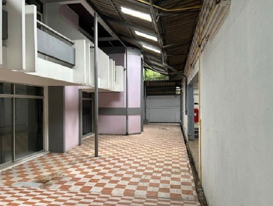 รูป ให้เช่าโกดัง โรงงาน พร้อมสำนักงาน พร้อมบ้านพัก / ซอยพัฒนาการ 76 พื้นที่ดิน 200 ตารางวา พื้นที่ใช้สอย 1000 ตารางเมตร / รถใหญ่เข้าออกได้  - รูปที่ 5/14