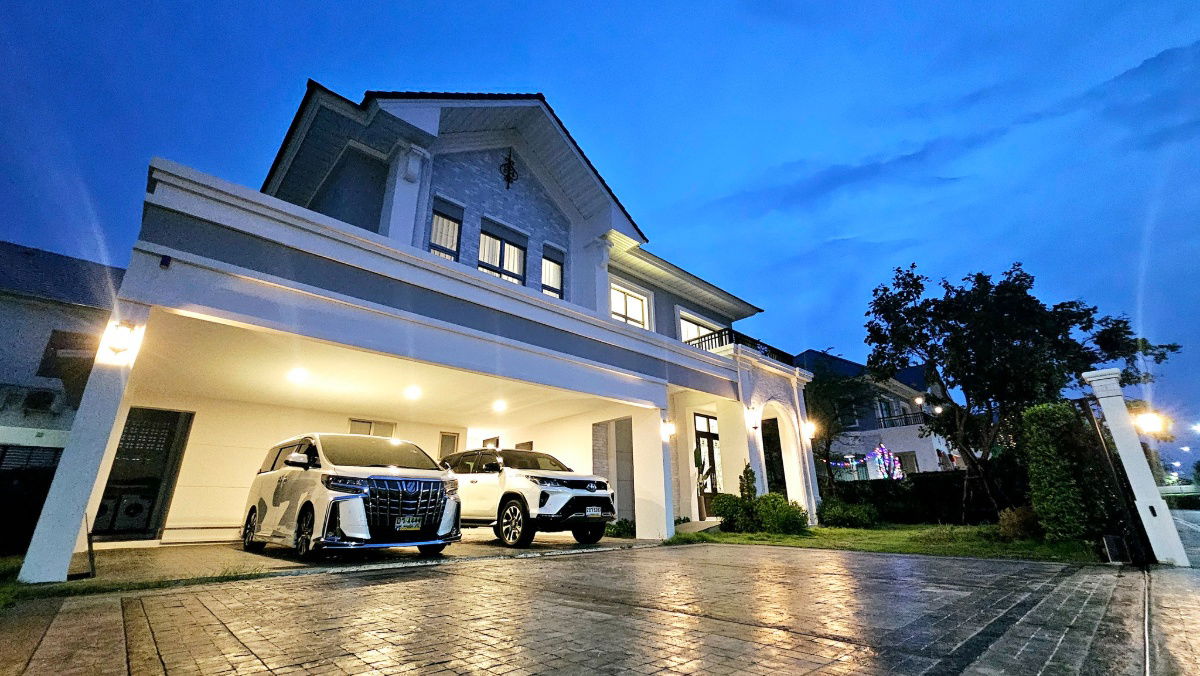 picture Luxury New Home – Perfect Masterpiece 4 Sukhumvit 77 • Never lived-in | Fully Furnished | North-facing - 1/25