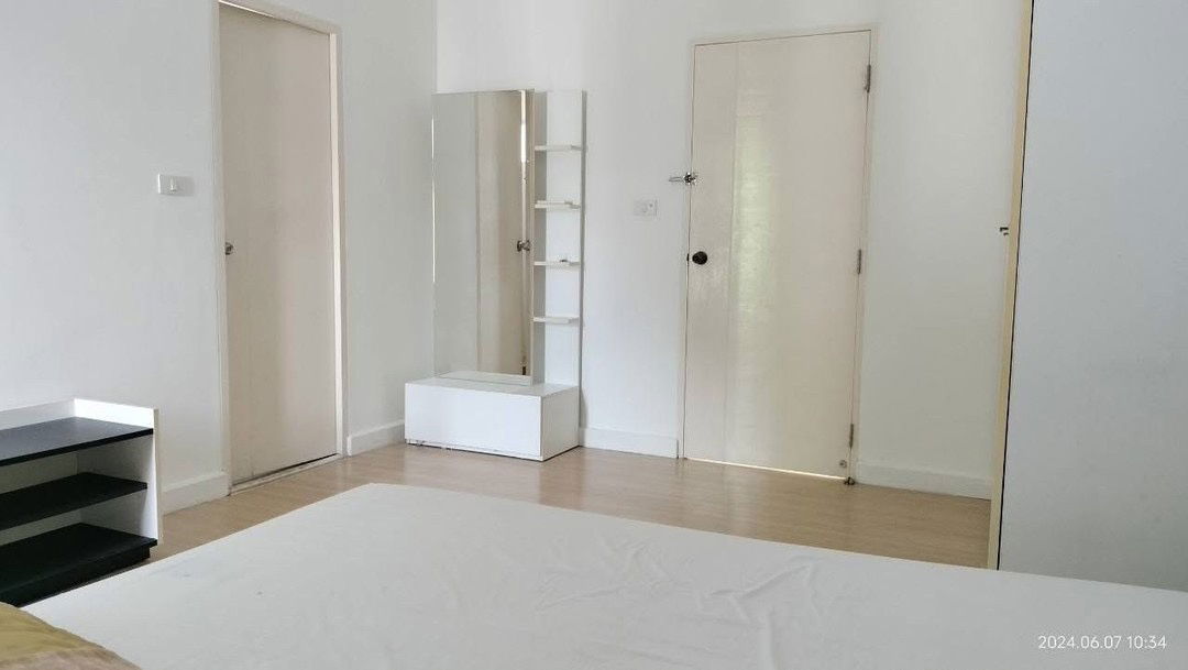 picture Townhome for rent, behind the corner, Indy Srinakarin Village, near Makro Srinakarin, land 27 sq.m. Wa | Fully furnished project from Land & Houses - 12/18