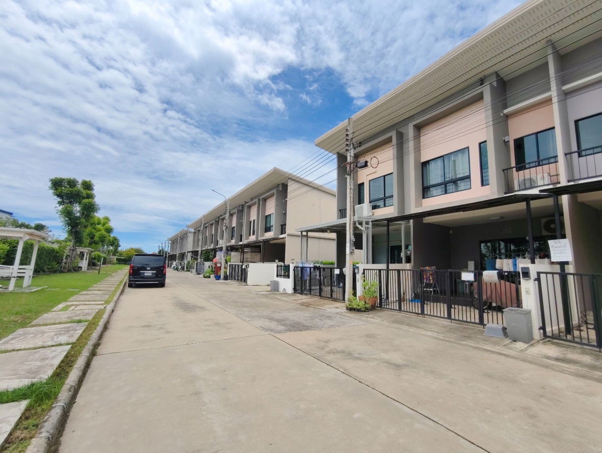 รูป 🏡 ทาวน์โฮม 2 ชั้นพร้อมอยู่ในโครงการคุณภาพ "คาซ่า ซิตี้ ประชาอุทิศ 90" เพียง 2.19 ล้าน หน้าบ้านไม่ชนใคร ทำเลดี เดินทางสะดวก ใกล้ทางด่วนและห้างใหญ่ - รูปที่ 11/34