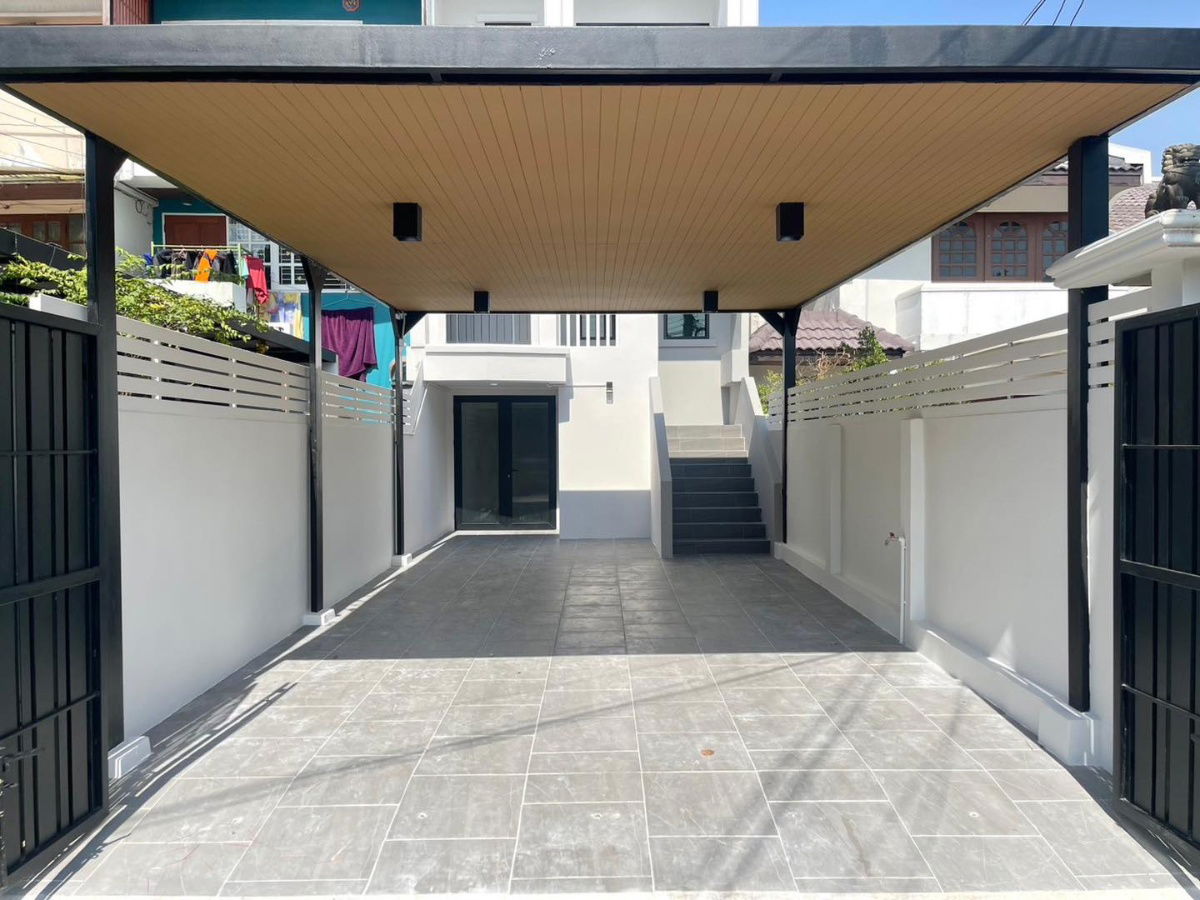 picture [For sale] Townhome, newly decorated, ready to move in! ✨ Good location, near BTS Samakkhi Station - 36/72