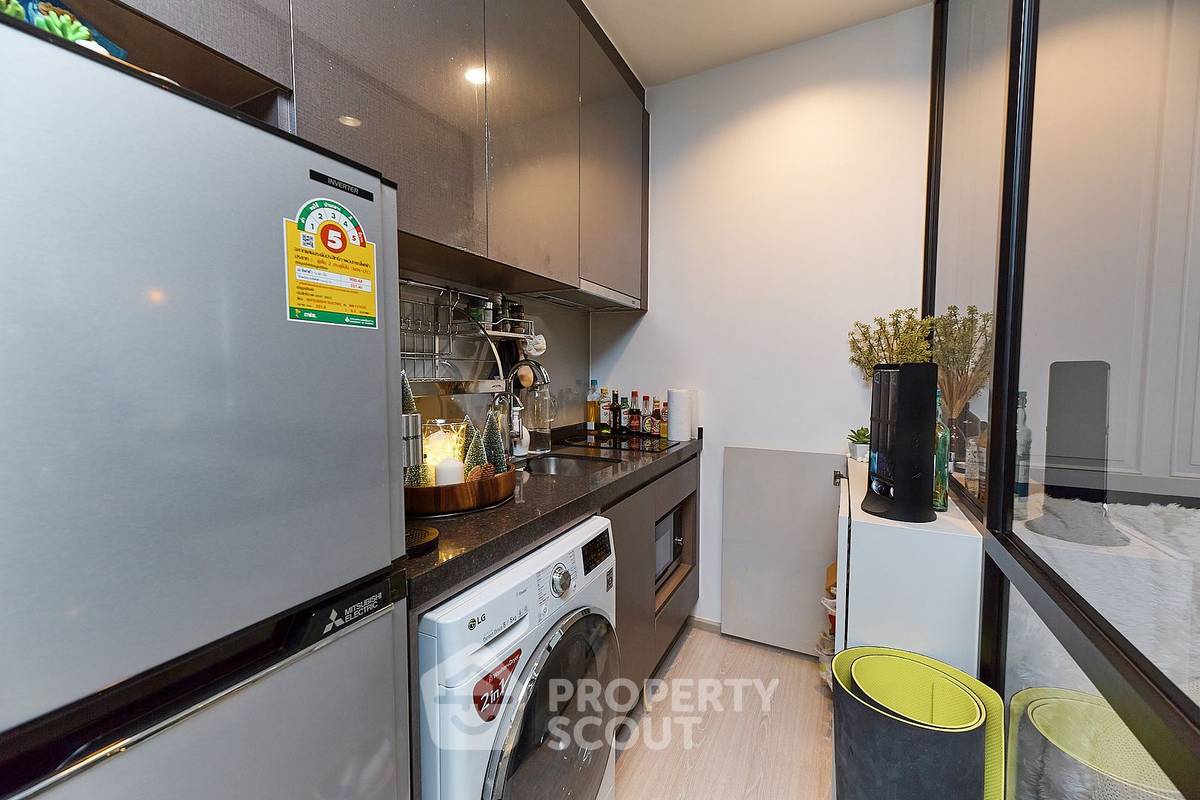 รูป คอนโด 1-ห้องนอน ที่ ริทึ่ม อโศก ใกล้ MRT พระราม 9 (ID 825495) - รูปที่ 4/18