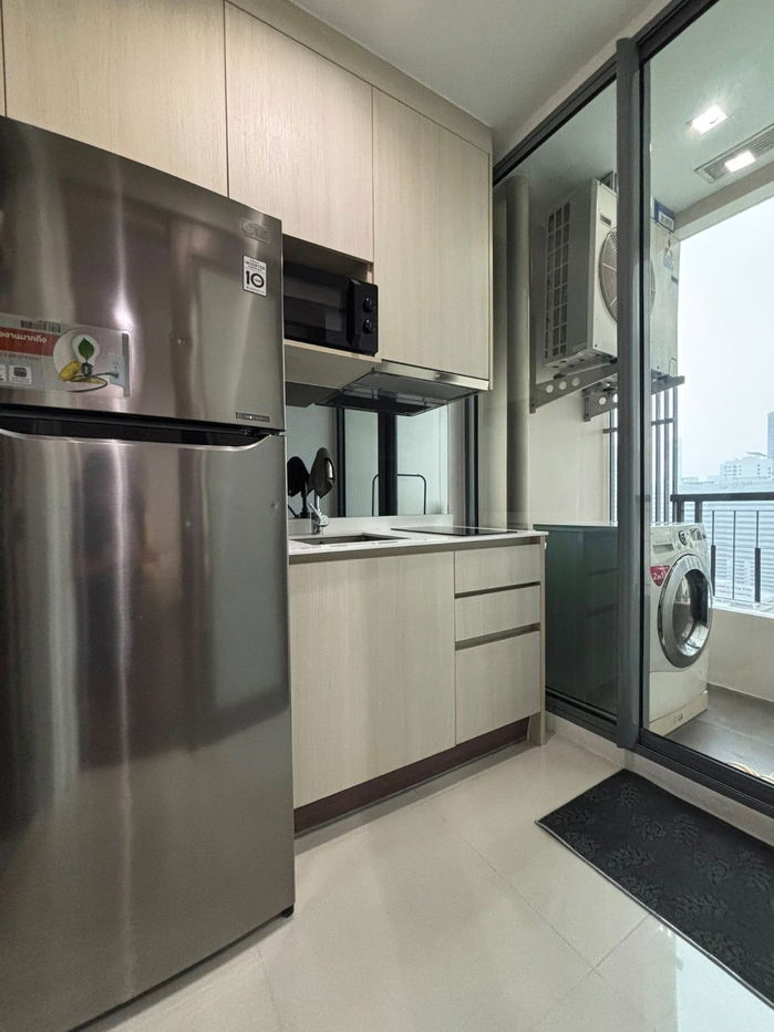 picture Q Asoke condominium For rent . - 11/11