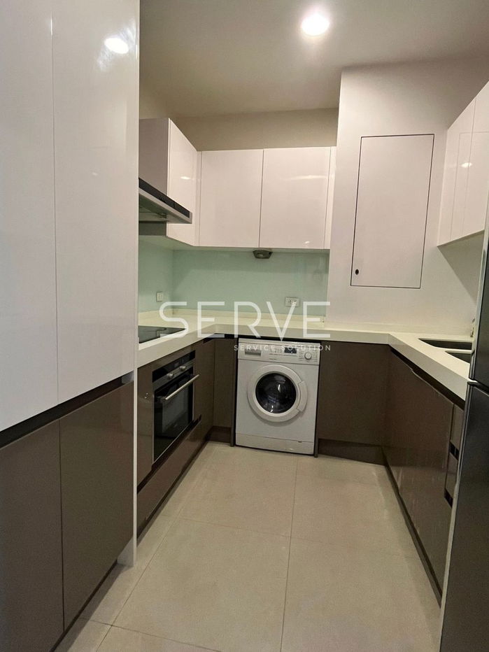 รูป 2 Beds 2 Baths Large Room Good Location Close to BTS Ratchadamri 400 m. and Lumpini Park / For Rent-Q Langsuan - รูปที่ 3/5