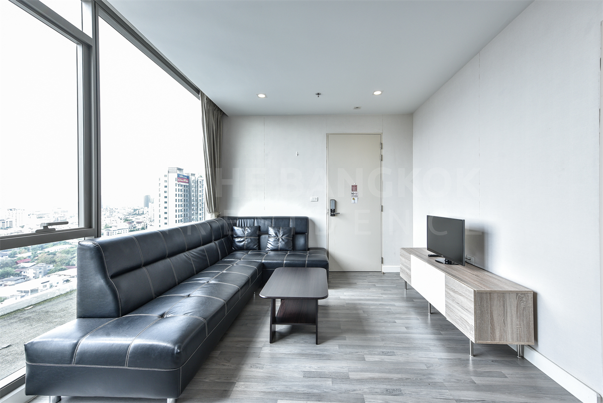 picture The Room BTS  Wongwianyai Beautiful Room, Ready-to-move-in near BTS Wongwian Yai - 9/10