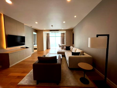 คอนโดให้เช่า : ว่างพร้อมอยู่! Chatrium Condo. 2นอน 140ตร.ม. Line id: @pfagent