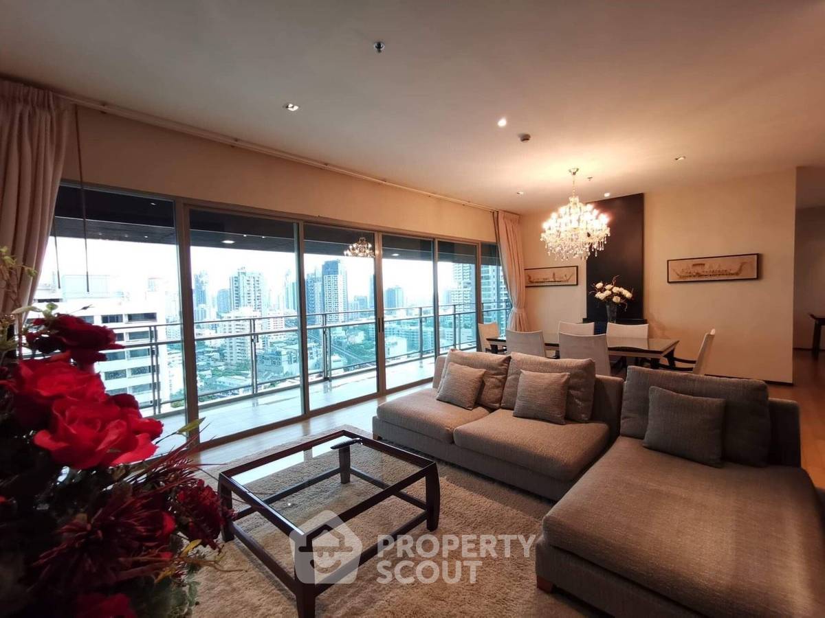 picture 3-BR Condo at The Madison near BTS Phrom Phong (ID 1856337) - 4/11