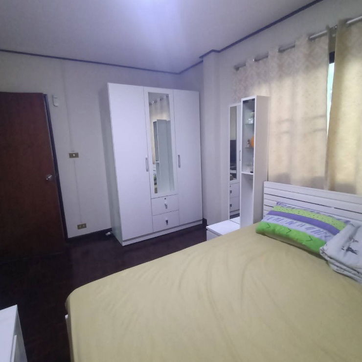 picture 🏡 For sale 3-storey house, central location!
Area 35 sq.w. Soi Ratchada 3 (Chinese Embassy), Soi Yoo Charoen 21 intersection - 11/20