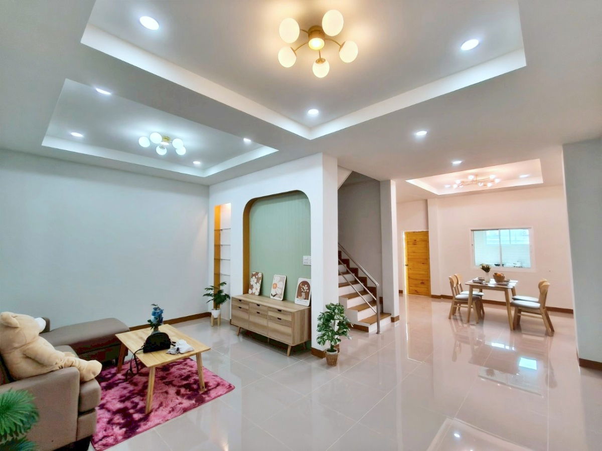 รูป ทาวน์เฮ้าส์ 2 ชั้น หมู่บ้านณัฐกานต์ สายไหม 64รีโนเวทใหม่ พร้อมอยู่   ใกล้ สนามบินดอนเมือง รถไฟฟ้า BTS สายสีเขียว รพ.ภูมิพล - รูปที่ 4/13