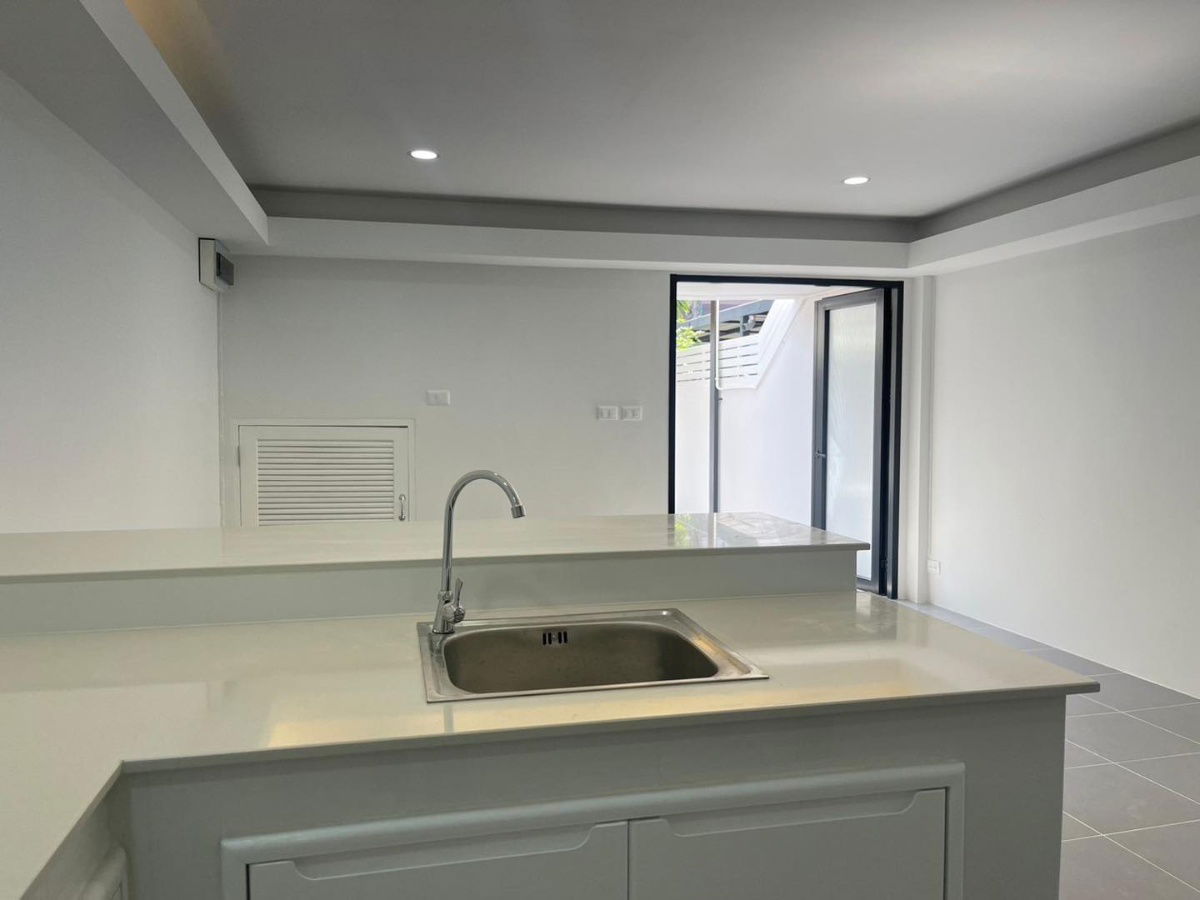 picture [For sale] Townhome, newly decorated, ready to move in! ✨ Good location, near BTS Samakkhi Station - 54/72