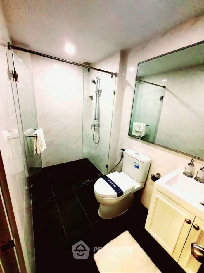 picture 2-BR Condo at Maestro 01 Sathorn - Yenakat near MRT Khlong Toei (ID 2132129) - 11/16