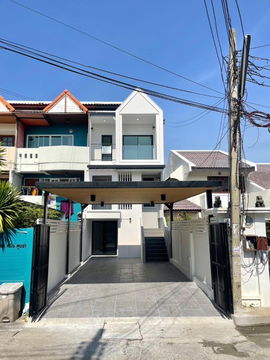 [For sale] Townhome, newly decorated, ready to move in! ✨ Good location, near BTS Samakkhi Station