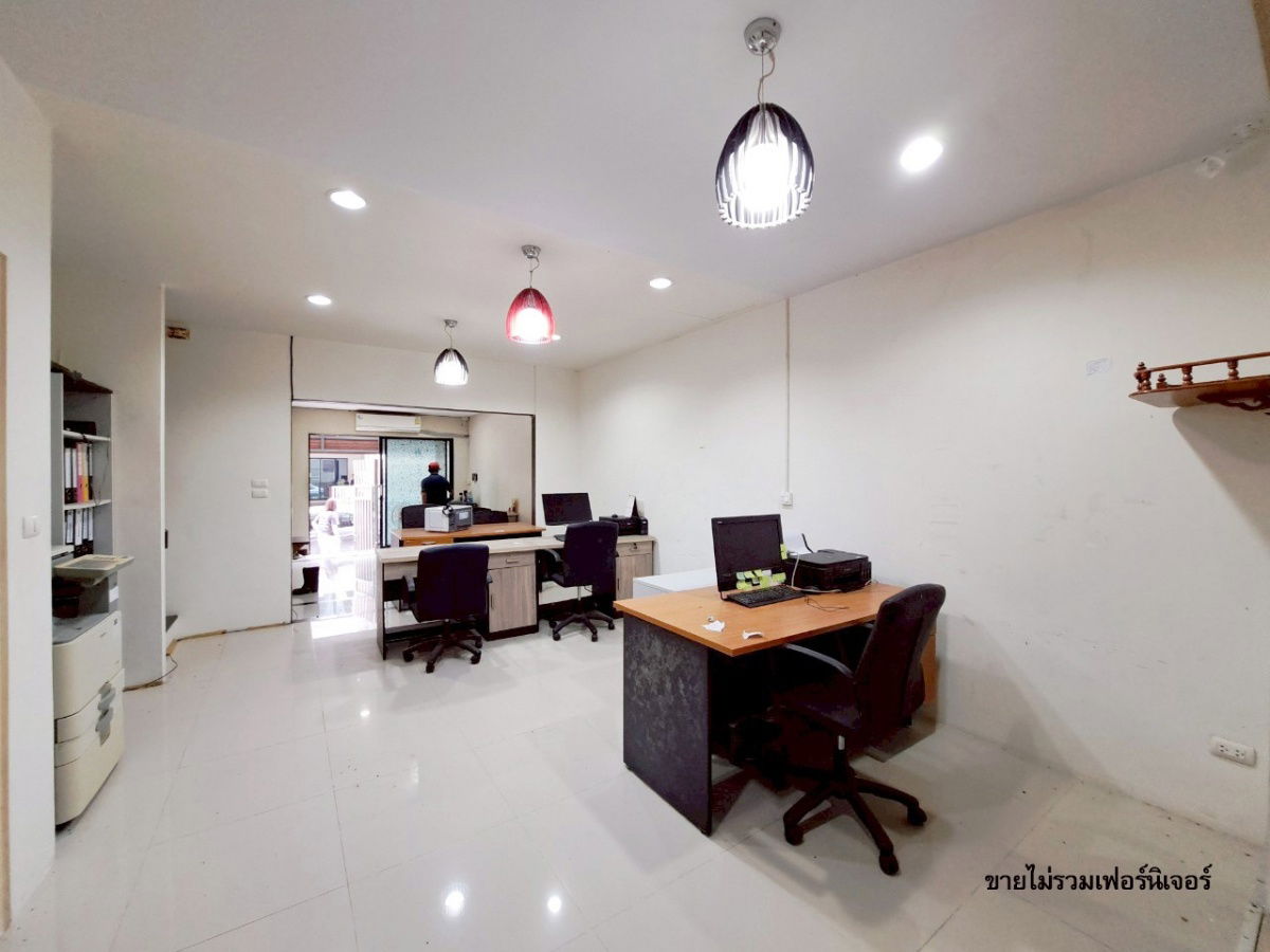 รูป ขายทาวน์เอ้าส์3ชั้น เดอะทรอป2 มอเตอร์เวย์ ลาดกระบัง ติดมอเตอร์เวย์ 11กม จากสนามบินสุวรรณภูมิ  - รูปที่ 6/14