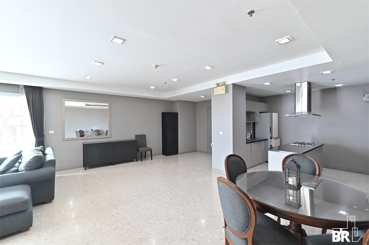 picture Nusasiri Grand Condo Luxuriously Elevated Unit near BTS Ekkamai - 7/10