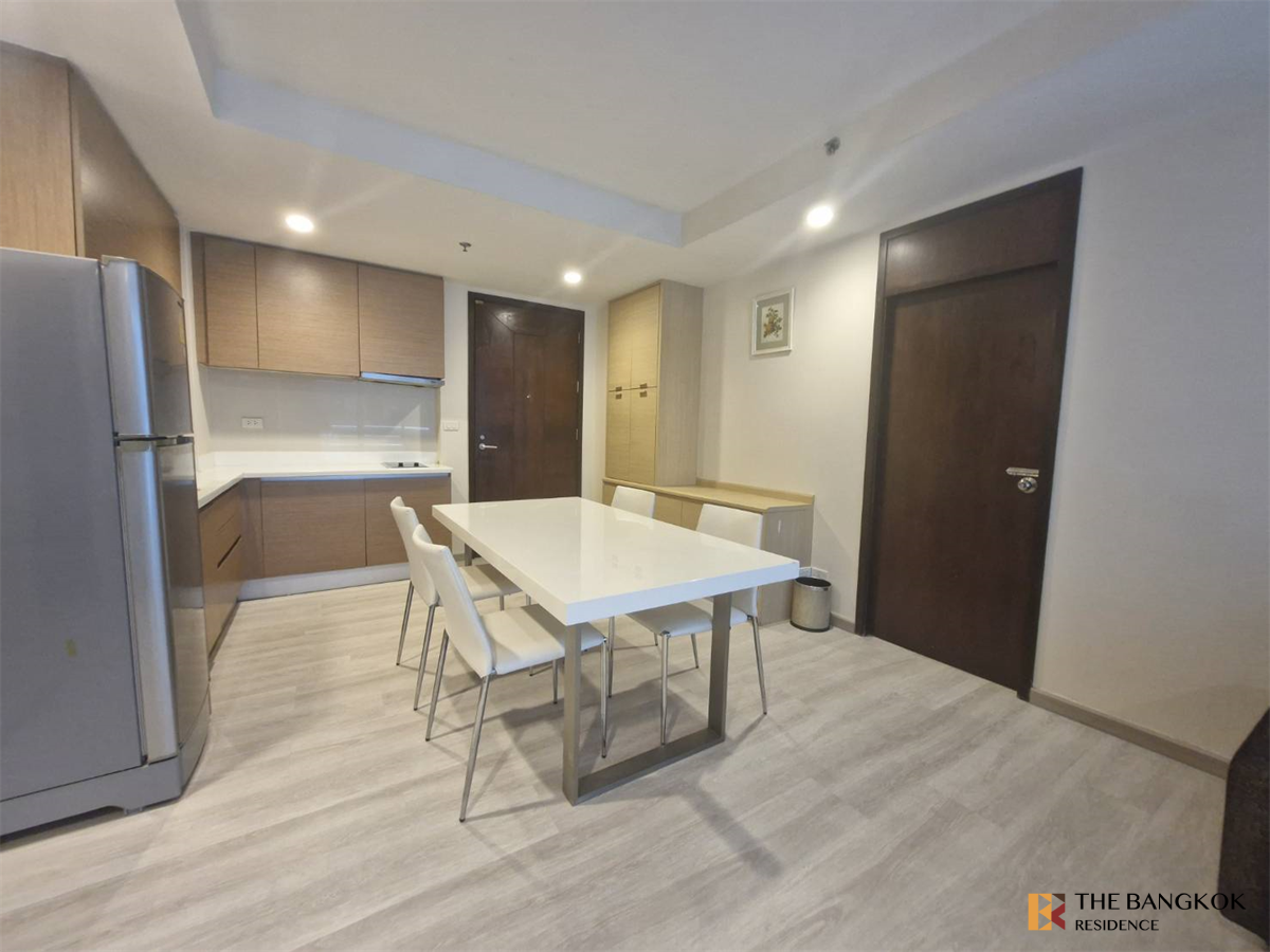 picture The Rajdamri Luxury Condo at Special Price near BTS Ratchadamri - 3/10