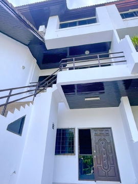 Bangkok Patana International Sch 200m. 4bed Lasalle 33-39 BTS Bangna 2.2km. Townhome for rent 3-stor