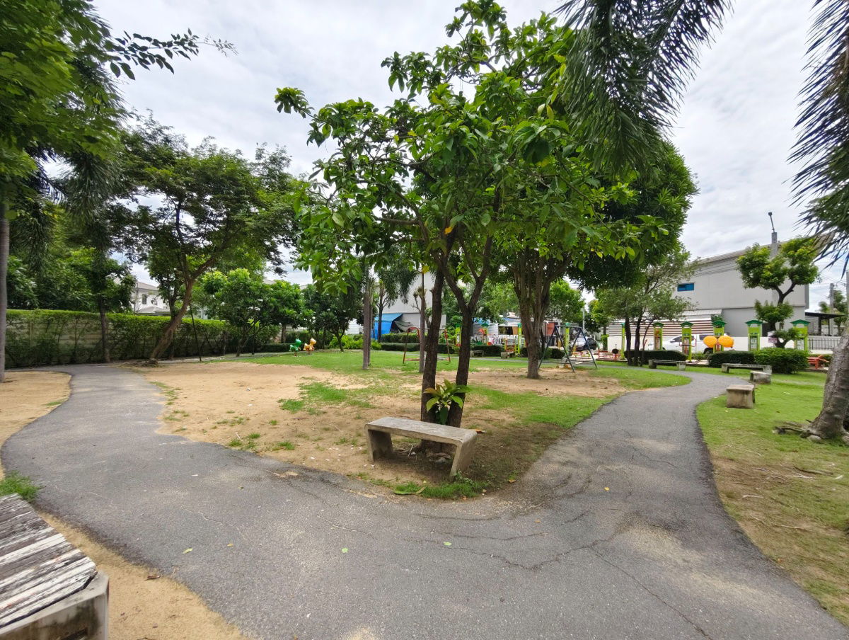 รูป 🏡 ทาวน์โฮม 2 ชั้นพร้อมอยู่ในโครงการคุณภาพ "คาซ่า ซิตี้ ประชาอุทิศ 90" เพียง 2.19 ล้าน หน้าบ้านไม่ชนใคร ทำเลดี เดินทางสะดวก ใกล้ทางด่วนและห้างใหญ่ - รูปที่ 8/34