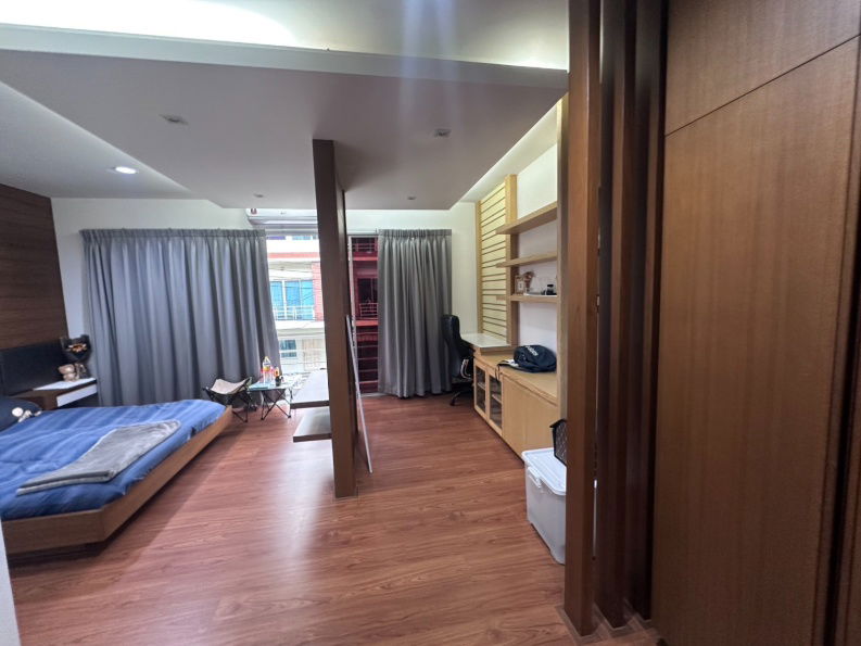 picture Urgent Sale! Townhome at Private Ville Huamark – Hot Price!  - 8/9