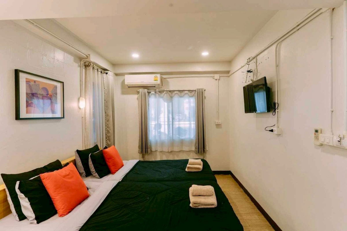 รูป #ให้เช่าทาวเฮ้าส์ทำ Airbnb หลังวัดพระสิงห์  OLD TOWN เมืองเชียงใหม่ - รูปที่ 1/6