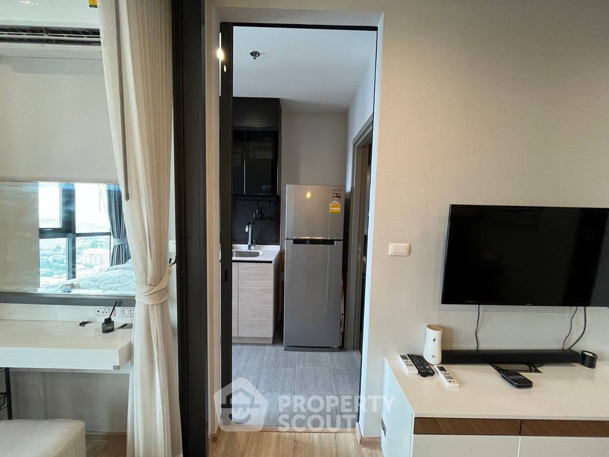 picture 1-BR Condo at The Base Garden Rama 9 near ARL Ramkhamhaeng (ID 2055239) - 3/12