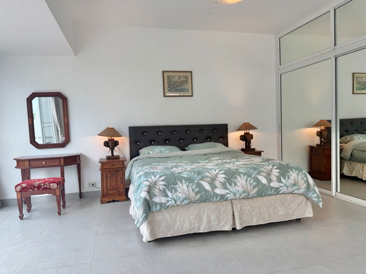 picture For rent Beach front Town house  - 6/33