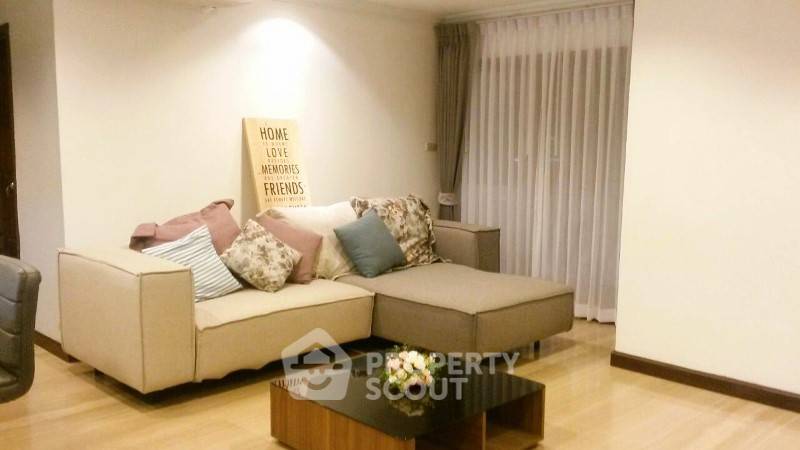 picture 3-BR Condo at Richmond Palace Condominium near BTS Phrom Phong (ID 1802039) - 3/38