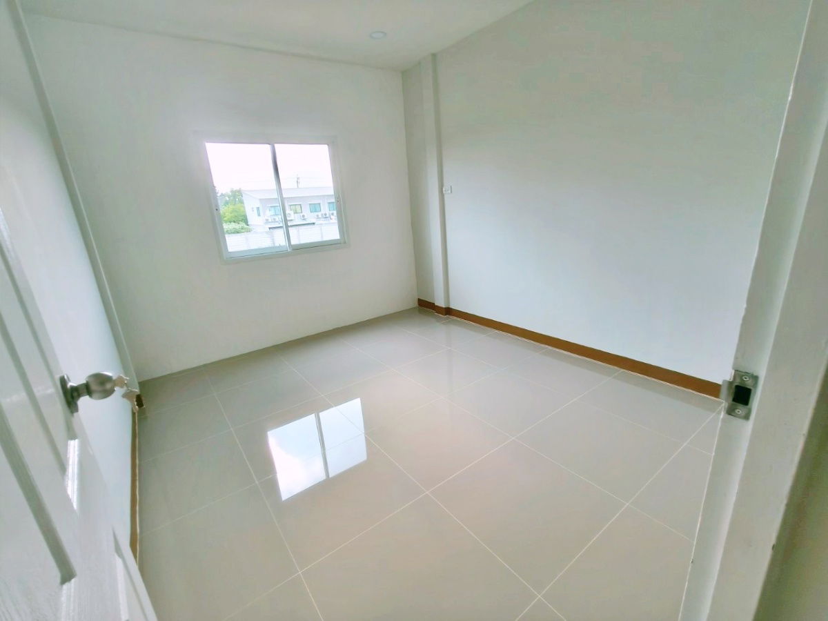 รูป ทาวน์เฮ้าส์ 2 ชั้น หมู่บ้านณัฐกานต์ สายไหม 64รีโนเวทใหม่ พร้อมอยู่   ใกล้ สนามบินดอนเมือง รถไฟฟ้า BTS สายสีเขียว รพ.ภูมิพล - รูปที่ 11/13